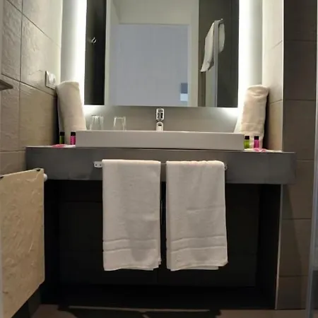 A De Lolo Con Encanto *