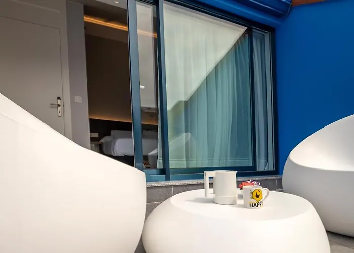 A De Lolo Con Encanto *