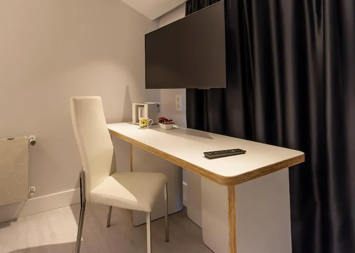 A De Lolo Con Encanto